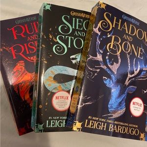 💜 grishaverse trilogy